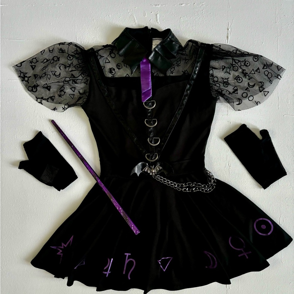 Spirit Halloween- Kids Coven Academy Costume